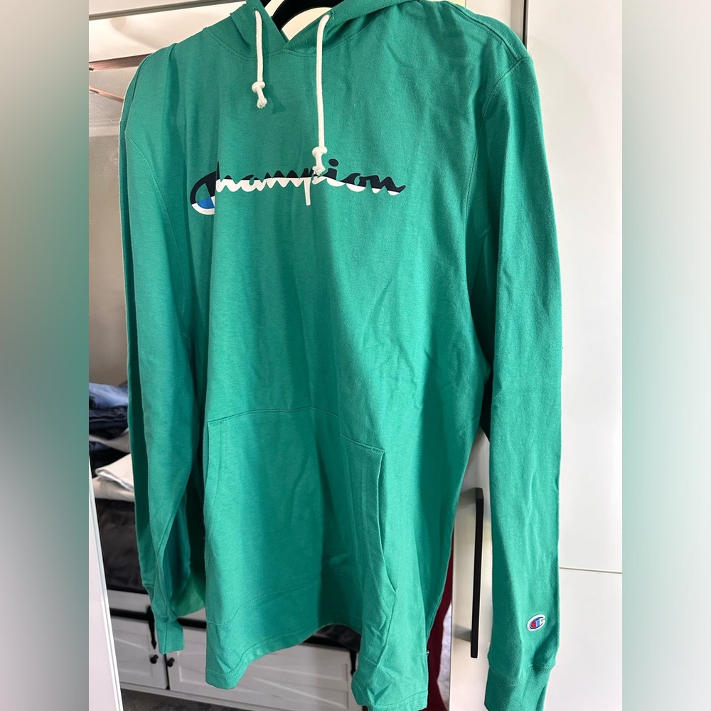Light men’s hoodie sweater size L
